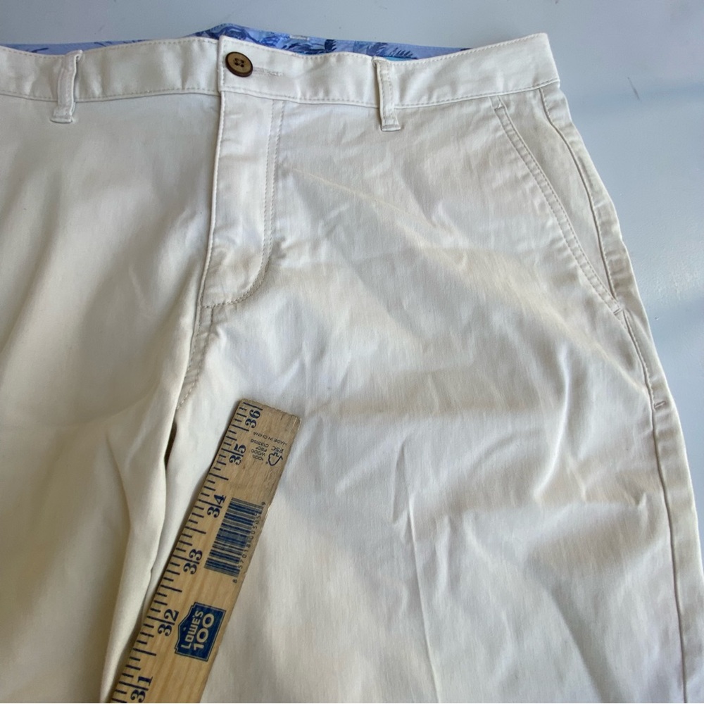 Tommy Bahama men’s shorts size 36 100% Cotton 12” inseam - Picture 10 of 11